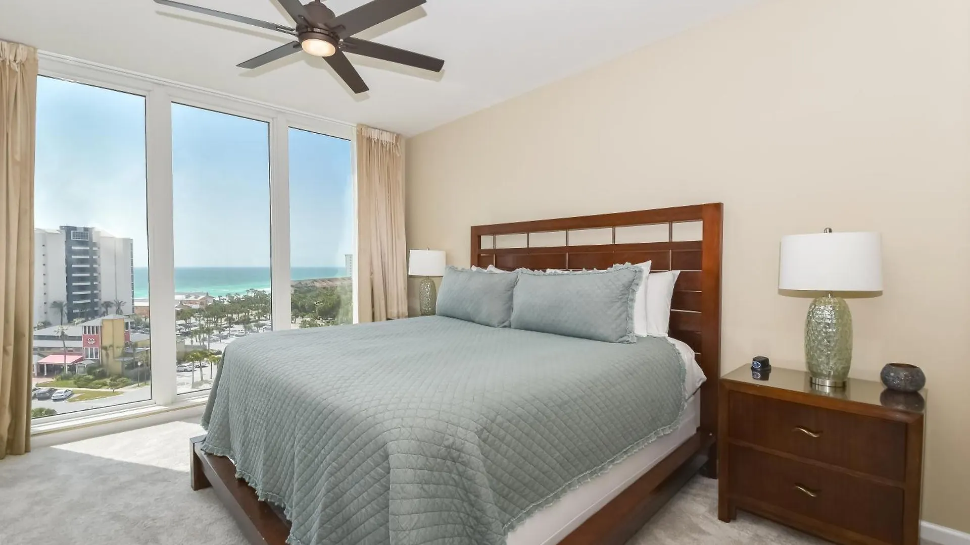 Silver Shells St, Lucia 901 Destin Apartment